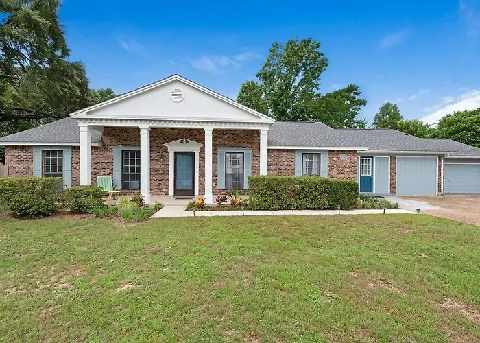 Quiet Relaxing - Close To Downtown & 4br-2bt Pensacola