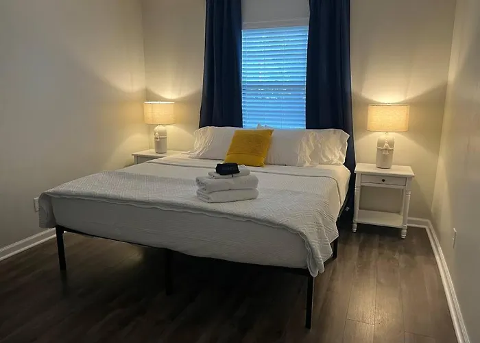 Apartment Quiet Relaxing - Close To Downtown & 4br-2bt Pensacola
