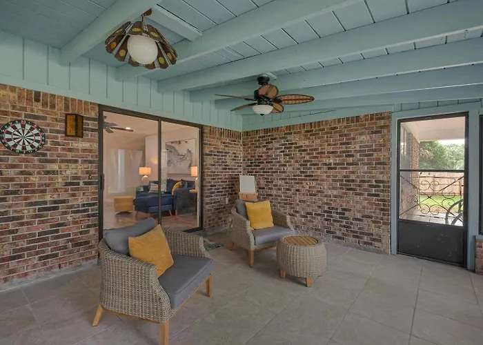 Quiet Relaxing - Close To Downtown & 4br-2bt Apartment *